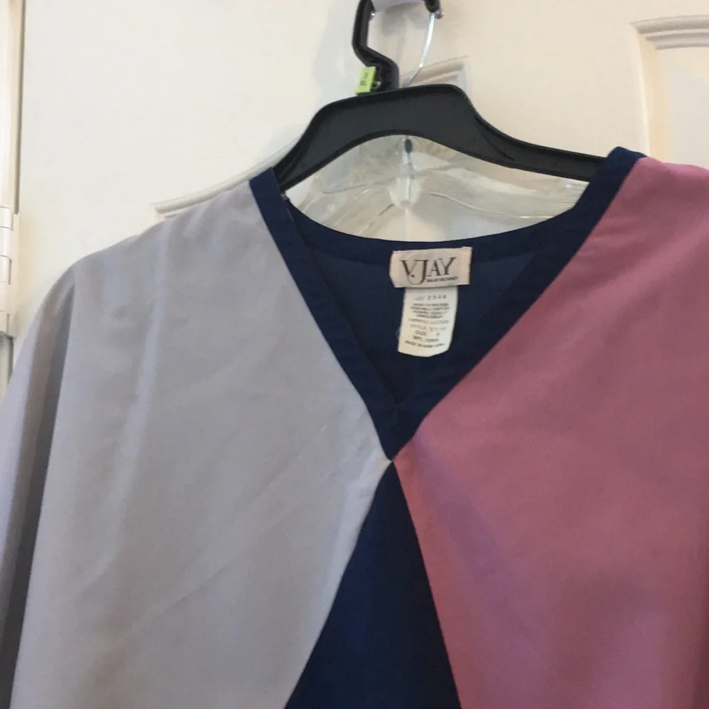 FINAL MARKDOWN Ladies caftan style top 8